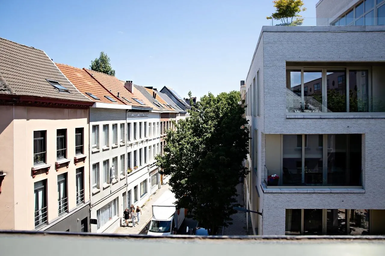 Luxury Suites Ambassador Antwerpen 0*,  België